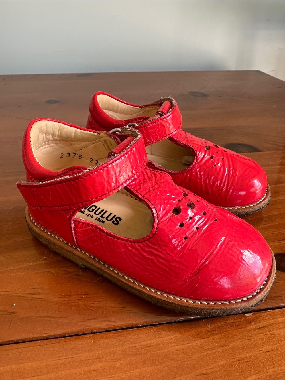Angulus Red Patent Leather Mary Janes ~6 (EU 22)
